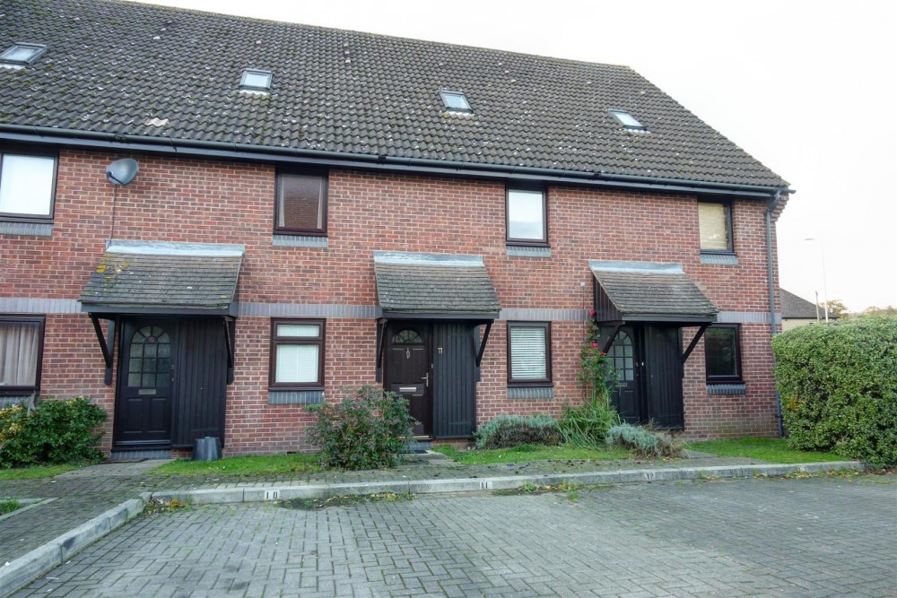 Images for Meon Close, Petersfield EAID:0f95084d88f0abfc44a0e6fdff8f31b1 BID:1